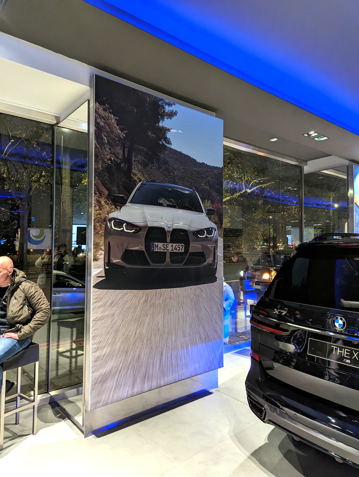BMW kidney grille pillar graphic